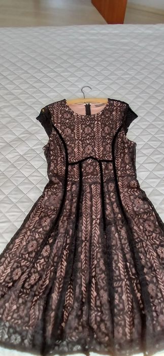 Sukienka z koronki r.36
