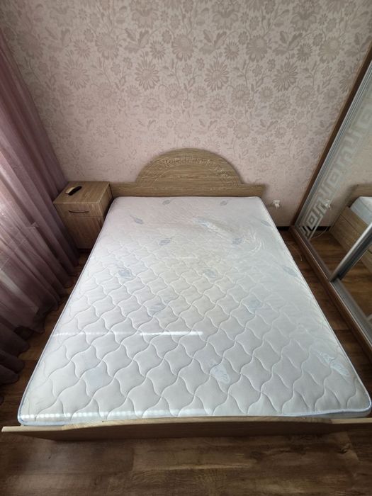Продам ліжко та матрац