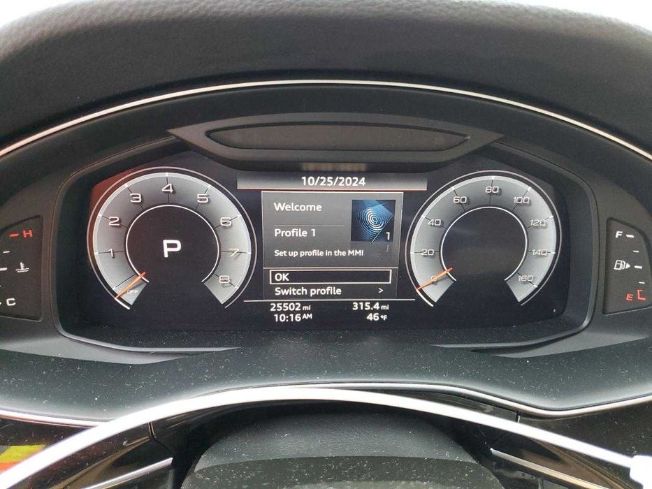 Audi Q7 Premium Plus SR 2020 року - розкішний 7-місний кросовер