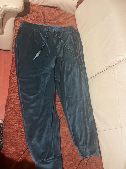 Piekny welurowy dres