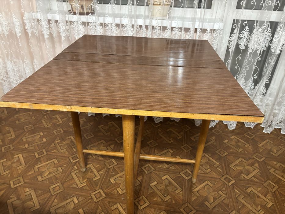 Стіл розкладний