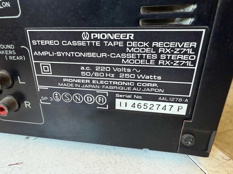 Aparelho de Musica com Gira discos