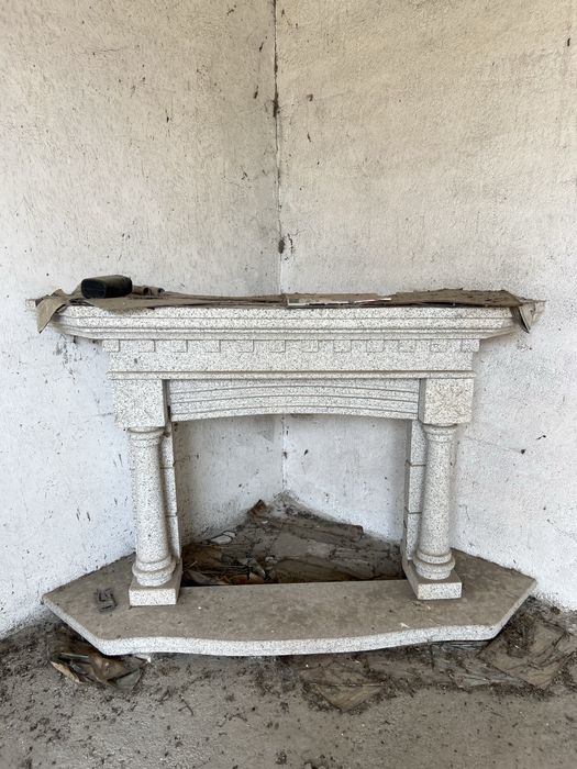 6 Lareiras em granito (4 de canto e 1 frontal)