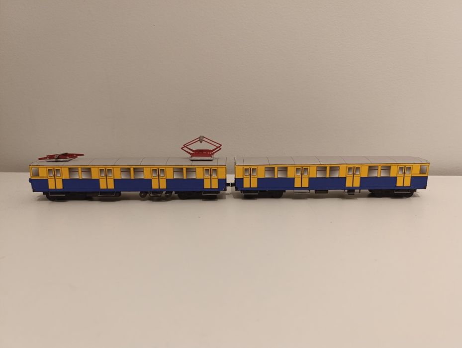 Model kartonowy zabawka pociąg miejski  autobus szynowy EW90-12 elektr