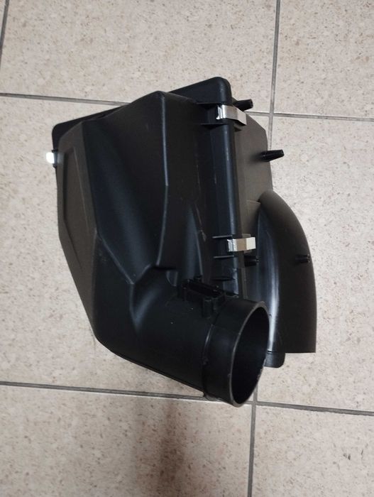 BMW 3 G20 Корпус повітряного фільтра 13718580424 19-24 2.0T