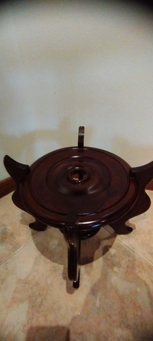 Floreiras em madeira mogno