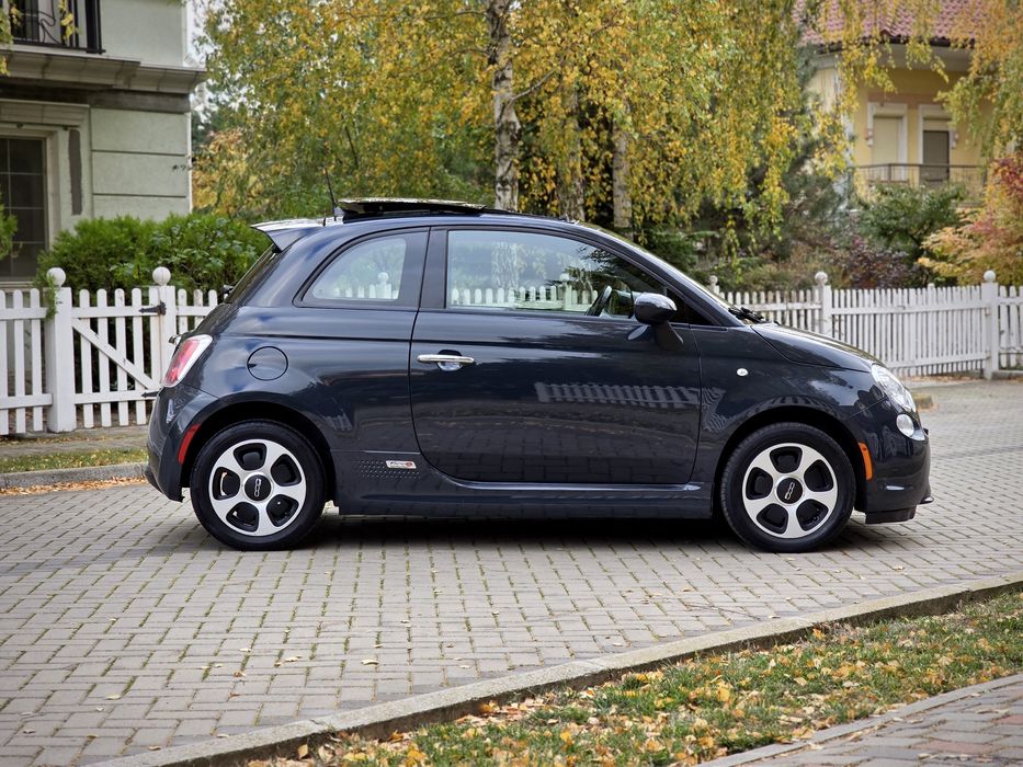 Авто Fiat 500e 2017