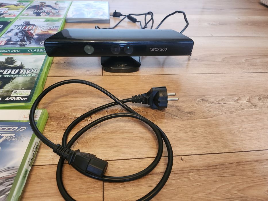 Konsola XBOX 360+2 kontlorery+kinekt+16 GIER