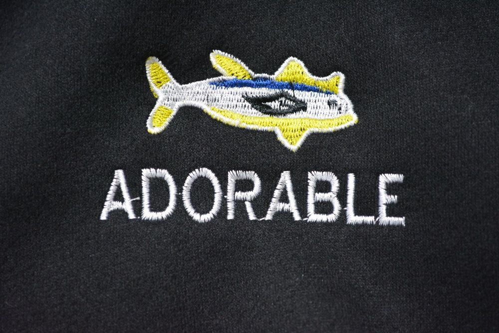 Sweatshirt "Adorable" Print NOVO