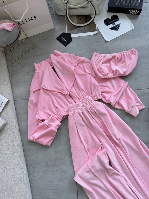 Костюм жіночий трійка