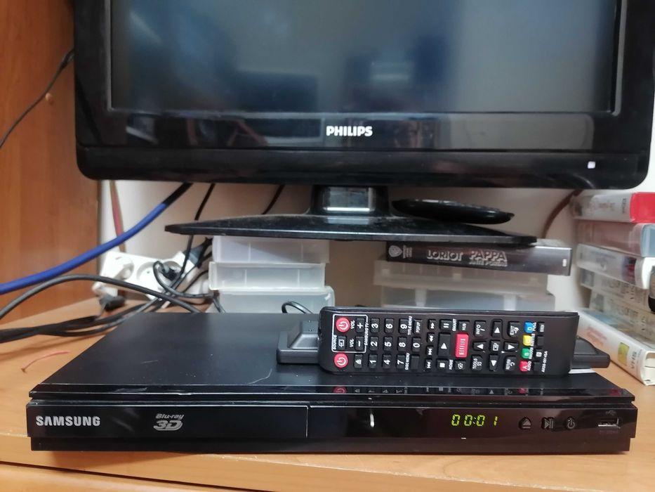 Odtwarzacz Blu-ray Samsung BD-E5500 pilot HDMI/USB
