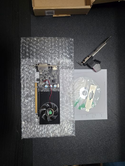 Placa gráfica Nvidia gt210 1Gb
