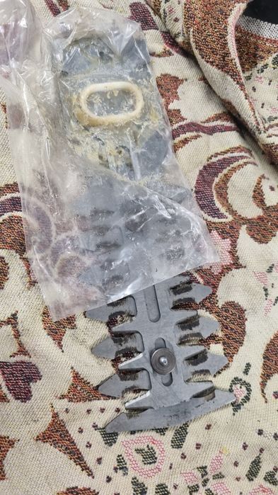 Nożyce akumulatorowe Bosch do krzewów