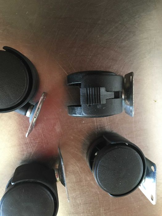 4 rodas pequenas para moveis, cadeiras, mochilas...etc