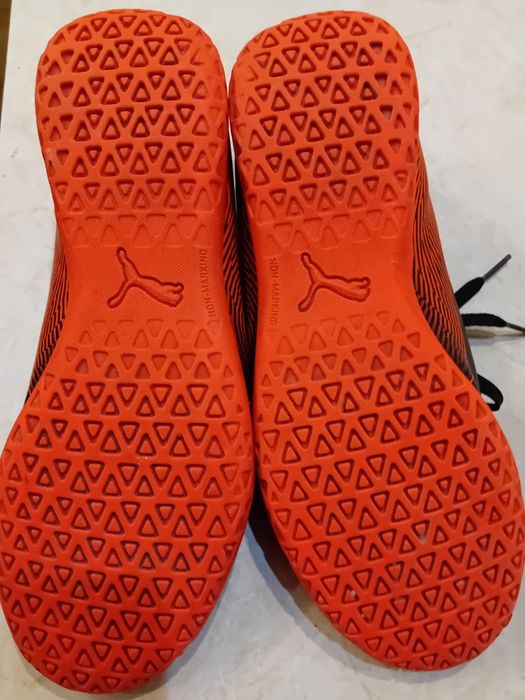 Halówki PUMA. ROZMIAR 40,5.