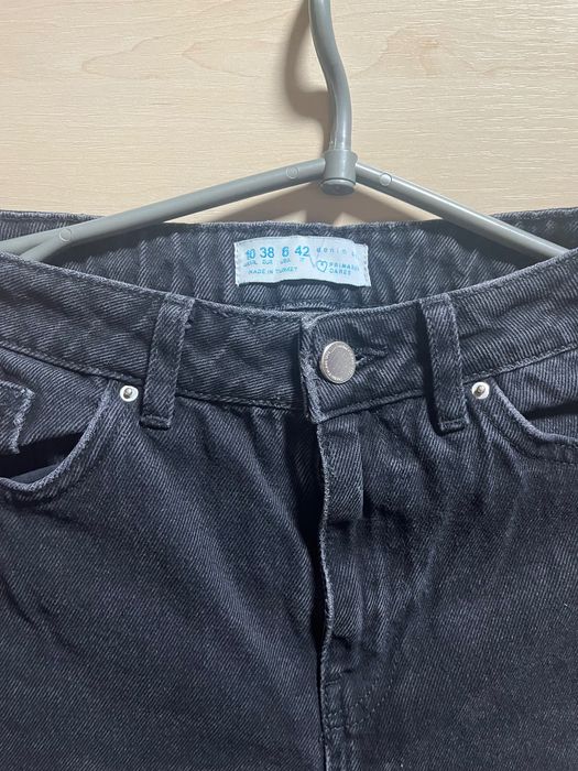 Продам джинси в ідеальному стані з розрізами на ніжці