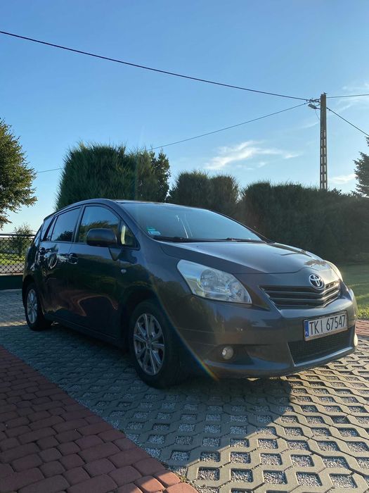 Toyota Verso (premium)
