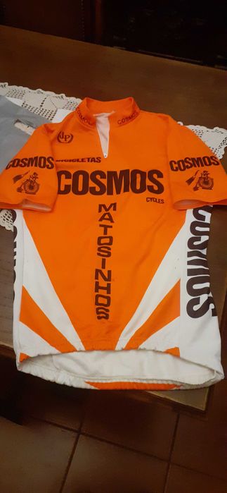 Bicicleta vintage COSMOS com respetivo equipamento