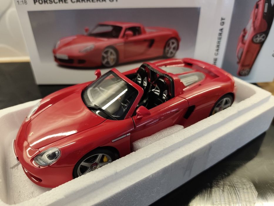 Porsche Carrera GT auto art