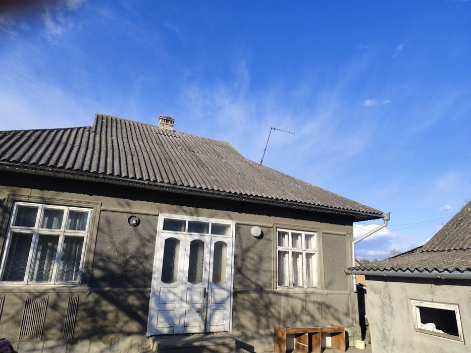 Здам Дім на п'ять кімнат з умовами м. Новоселиця