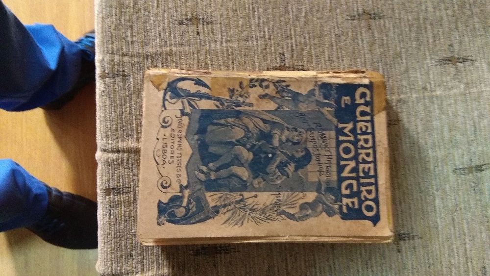 Livro antigo - GUERREIRO É MONGE de António campos junior