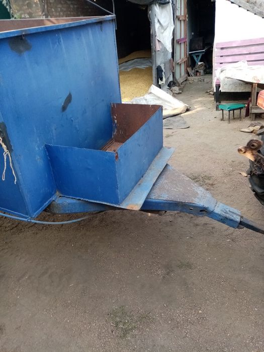 Прицеп 2т.в хорошому стані..