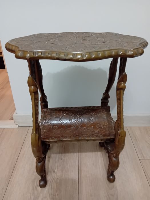 Gazetkownik +stolik kawowy w jednym!