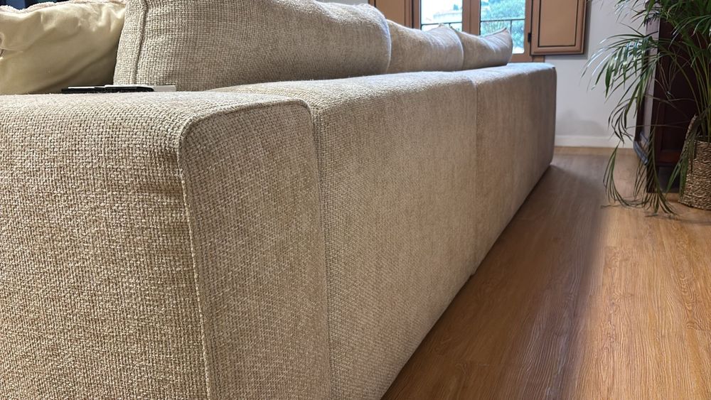 Sofá c/ chaise longue Gato Preto