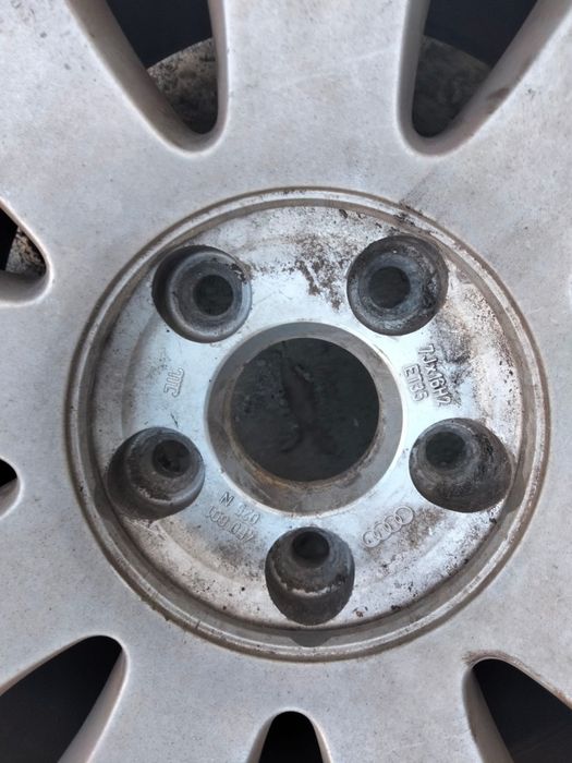 Jantes Audi R16 Com Pneus 225/50 Furação 5X112