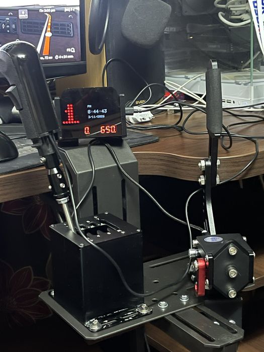 Универсальное крепление для кпп/ручного тормоза logitech,thrustmaster