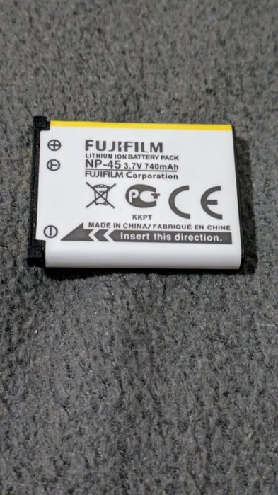 Tem que vir aqui. É um local público.