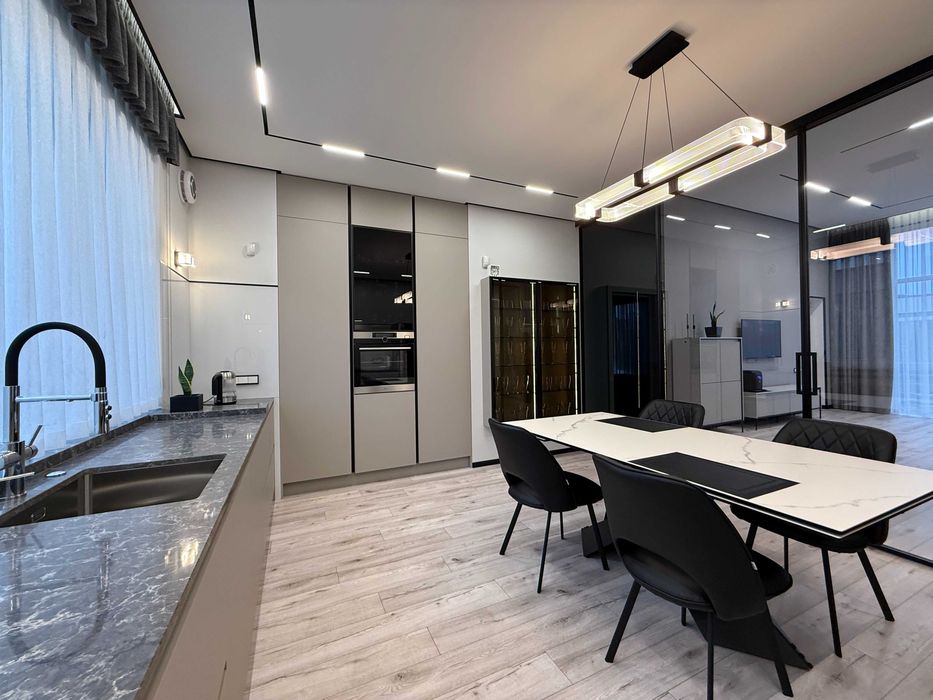 Продається будинок в Зубрі з ремонтом