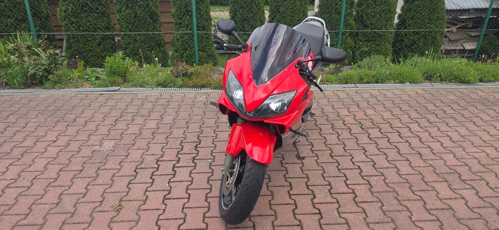 HONDA CBR f4i a2