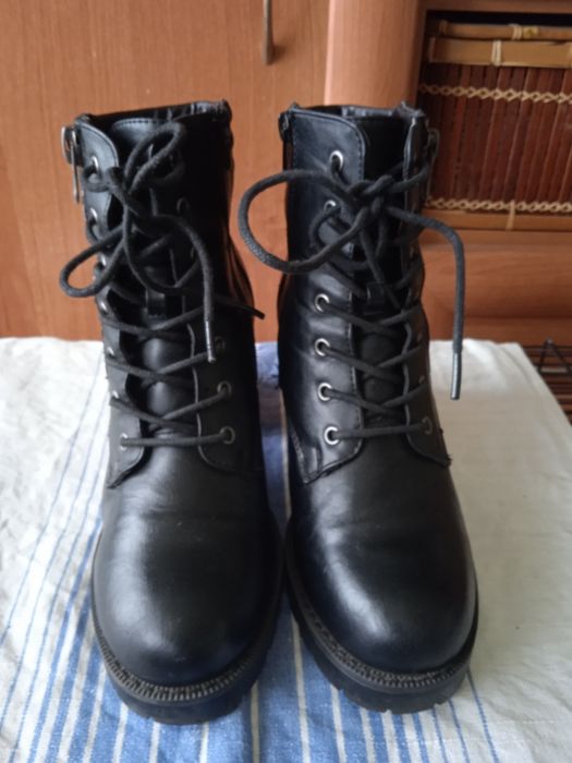 Sprzedam botki damskie