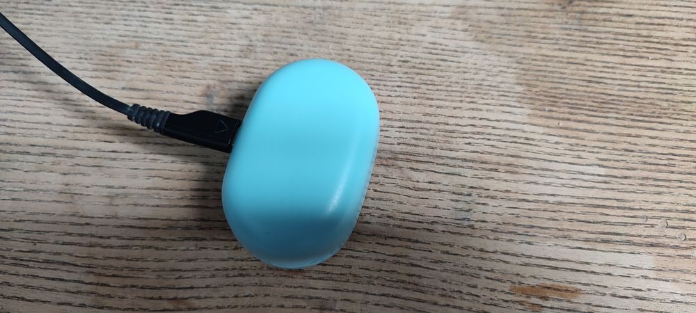 Słuchawki Bluetooth turkusowe case Nowe bezprzewodowe