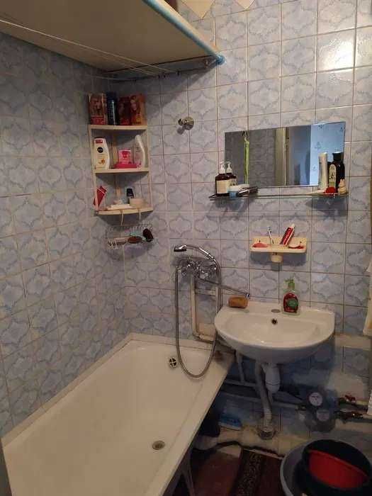 Здається кімната на Березняках