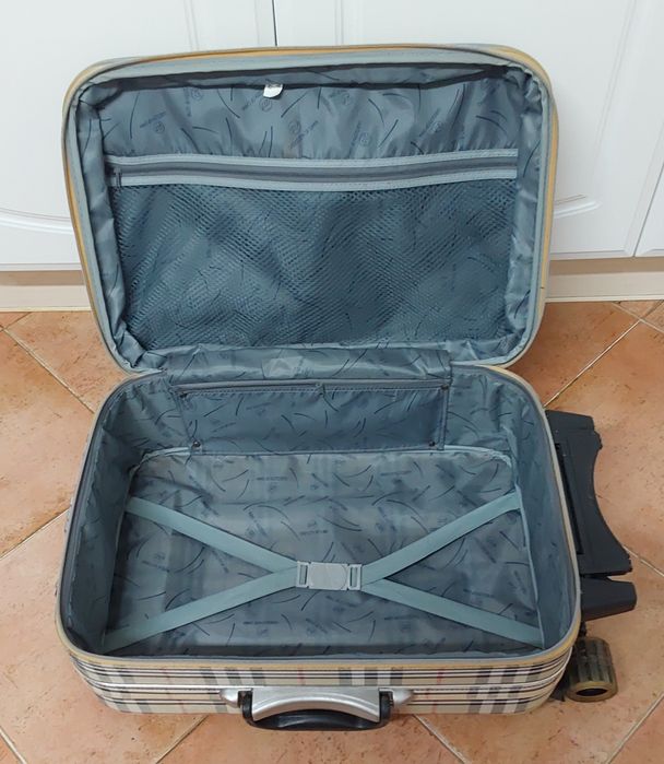 MALA DE VIAGEM DE PORÃO,CADEADO CÓDIGO. Casa,Quarto,Arrumação,Mudanças