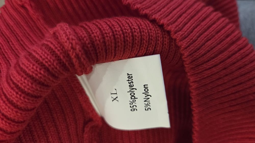 Nowy golf  sweter damski czerwony
