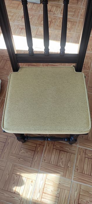 Conjunto de seis Cadeiras de sala, duas de quarto e Carrinho de chá