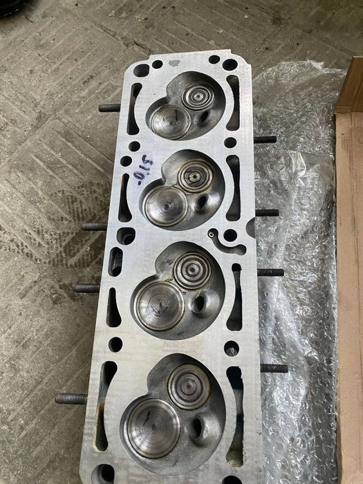 Продам ГБЦ  Опель  1,6 бензин