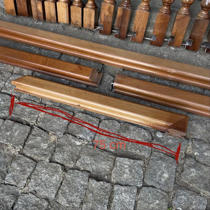 Corrimão em madeira maciça