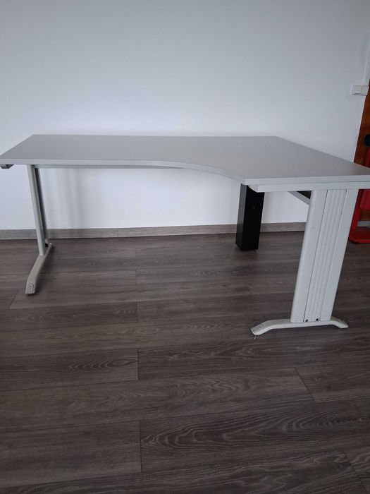 ID 84 - Vendo mesa secretária metal em L C160xL120XL80XA76cm