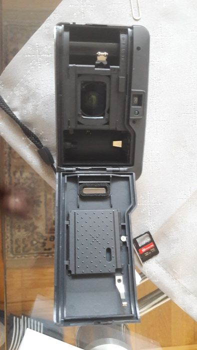 Aparat analogowy Minolta Riva Zoom 90