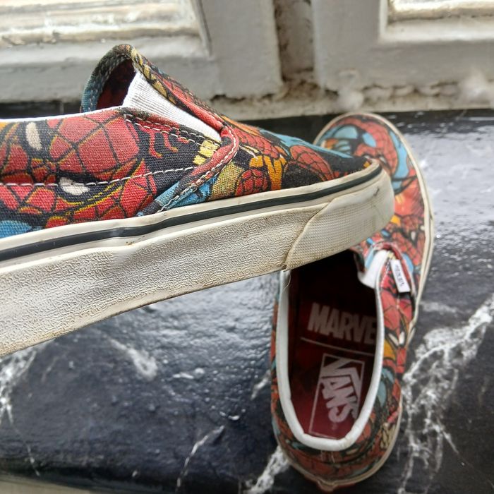Vans x Marvel Spider-Man Classic Slip On