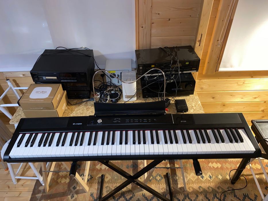 Teclado Thomann quase novo