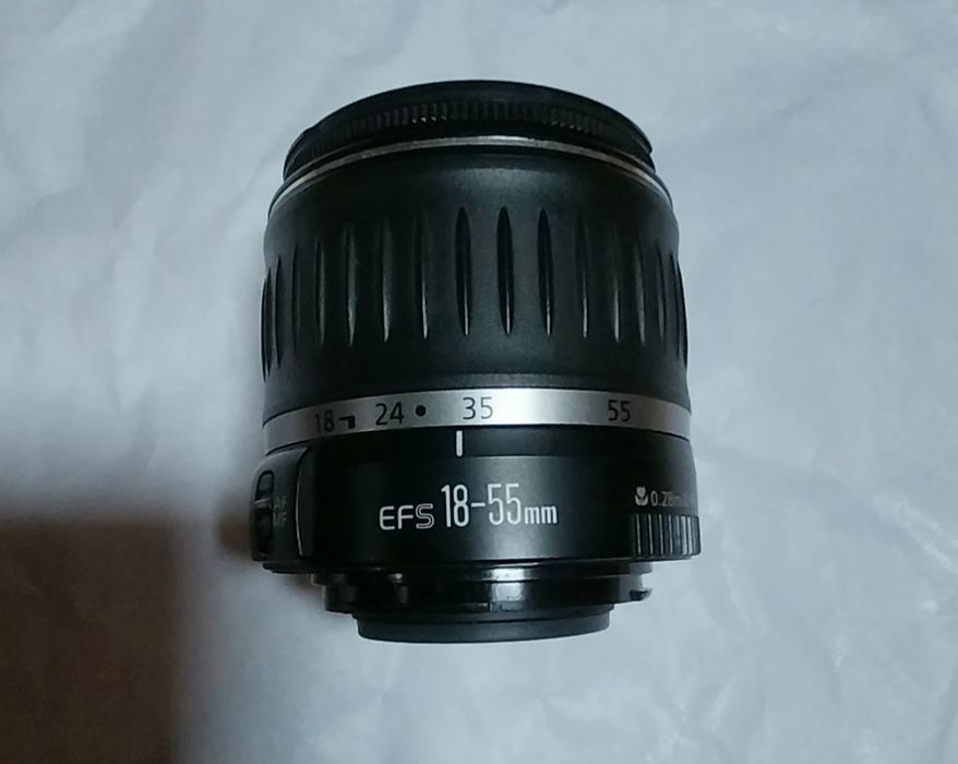 Canon 300D digial + objectiva 18-55 
Canon EF-S 18-55mm f/3
Canon EF-S