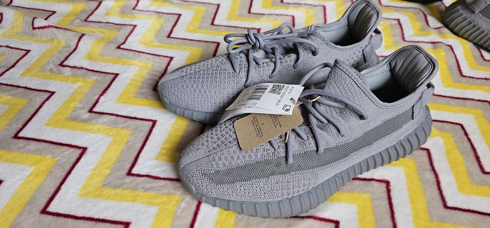 YEEZY Boost 350 v2 Steel Grey Rozmiar 43 1/3