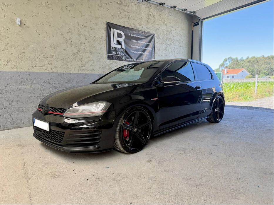 VW Golf VII GTI Performance DSG - Desde 305€ Mês