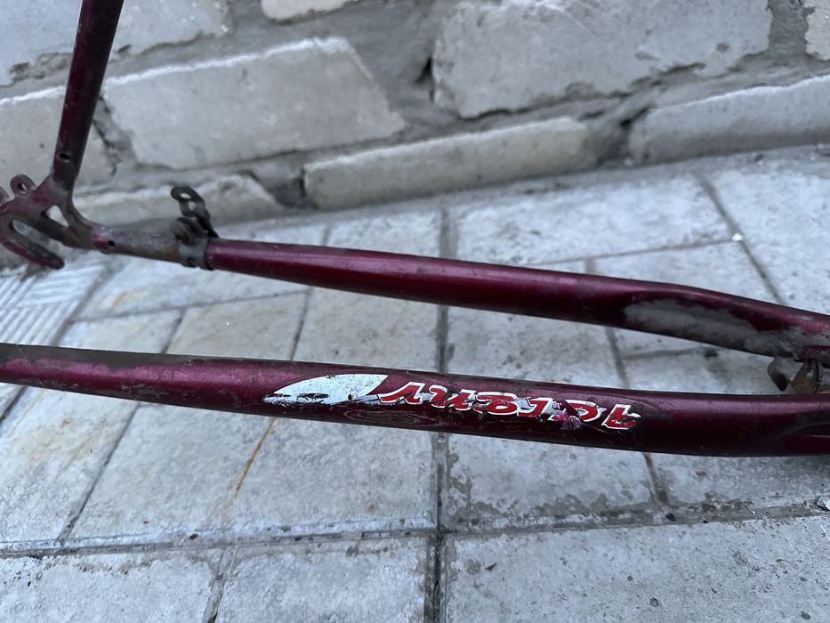 Ведосипед САЛЮТ+рама в подарок