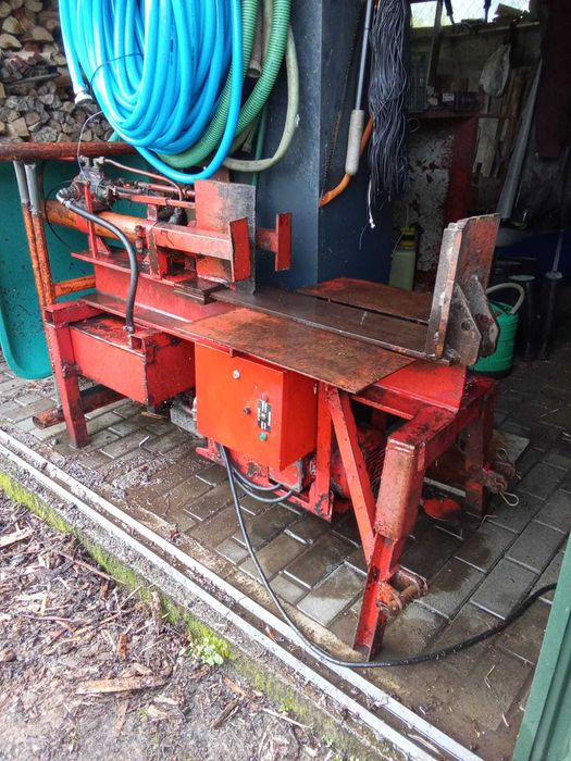 máquina de rachar lenha